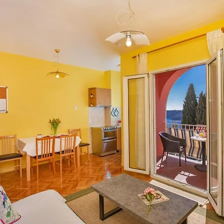 Ploce Marina Apartment *