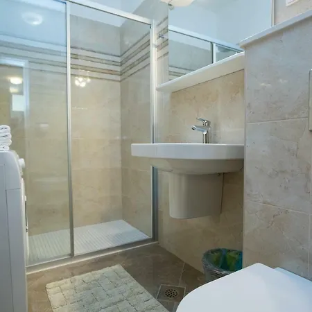 Ploce Marina Apartment